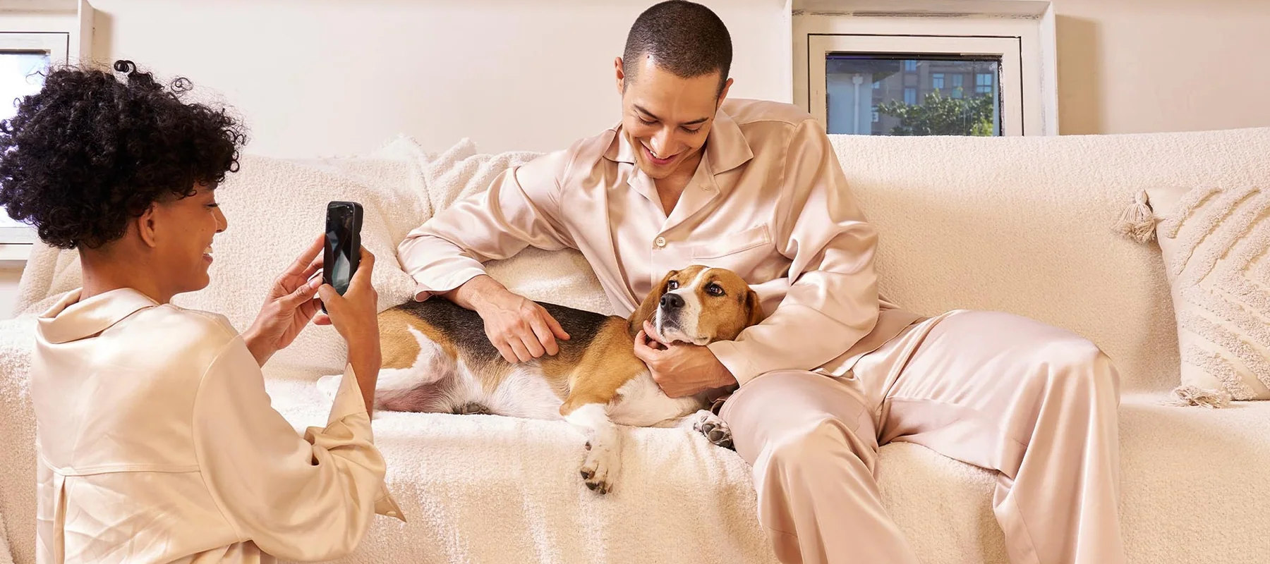 Découvrez notre collection de housses de canapé élégantes et durables sur Le Cocon Douillet